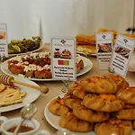 Lägenhetshotell Ionia 4*