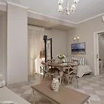 Ionia Lägenhetshotell 4*