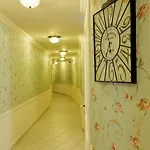 Lägenhetshotell Ionia 4*
