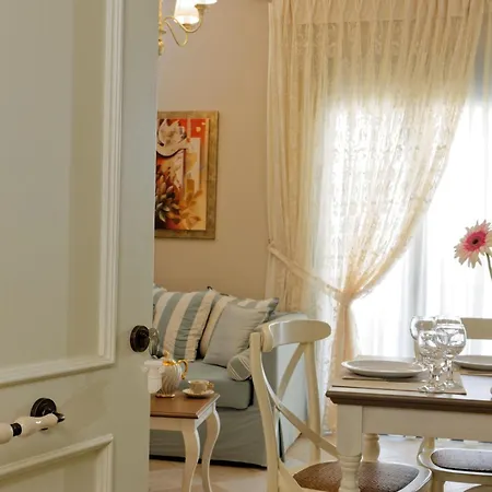 شقة فندقية Ionia 4*