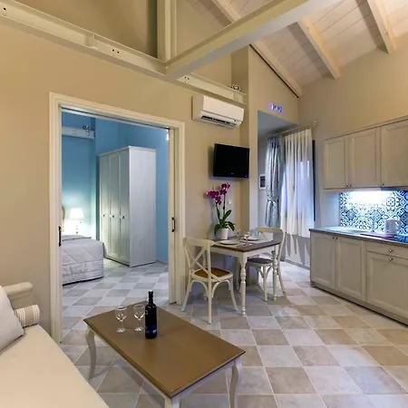 شقة فندقية Ionia 4*