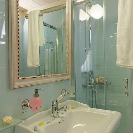 Ionia ريثيمنو