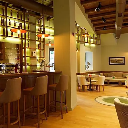 Aparthotel Ionia 4*