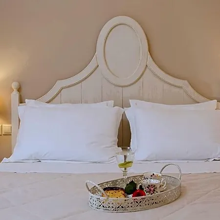 Aparthotel Ionia 4*